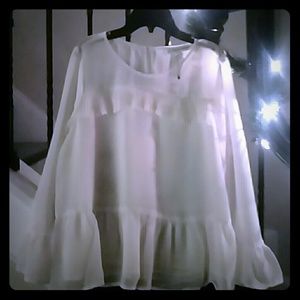 Nwt ivory/ cream top,med